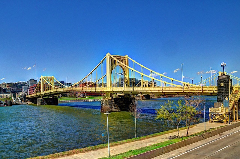 Uma das 466 pontes de Pittsburgh