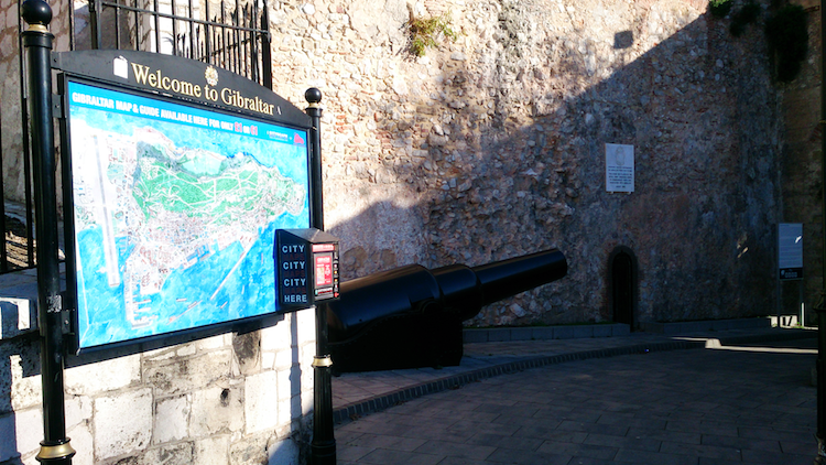 Gibraltar history map cannon