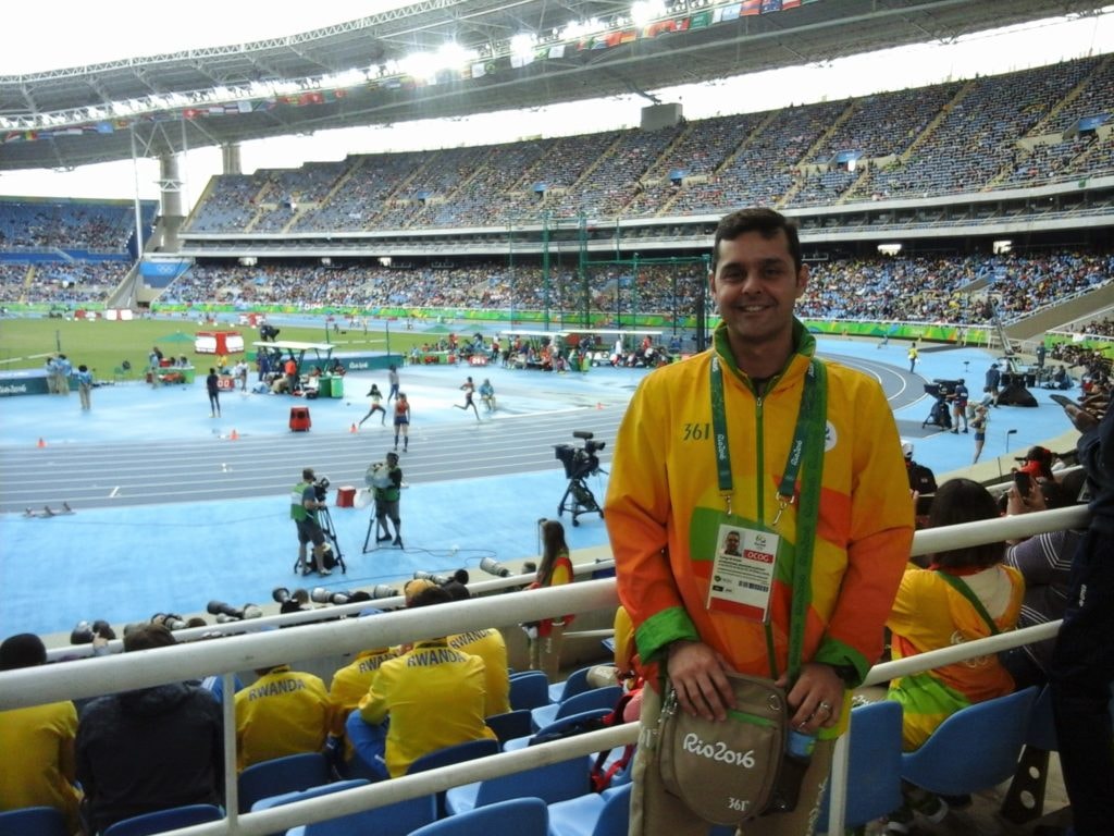 Rio 2016 Olympic Volunteer Uniform