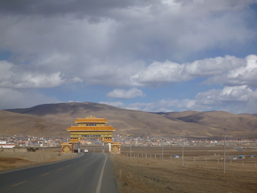 Gate Litang Tibet China