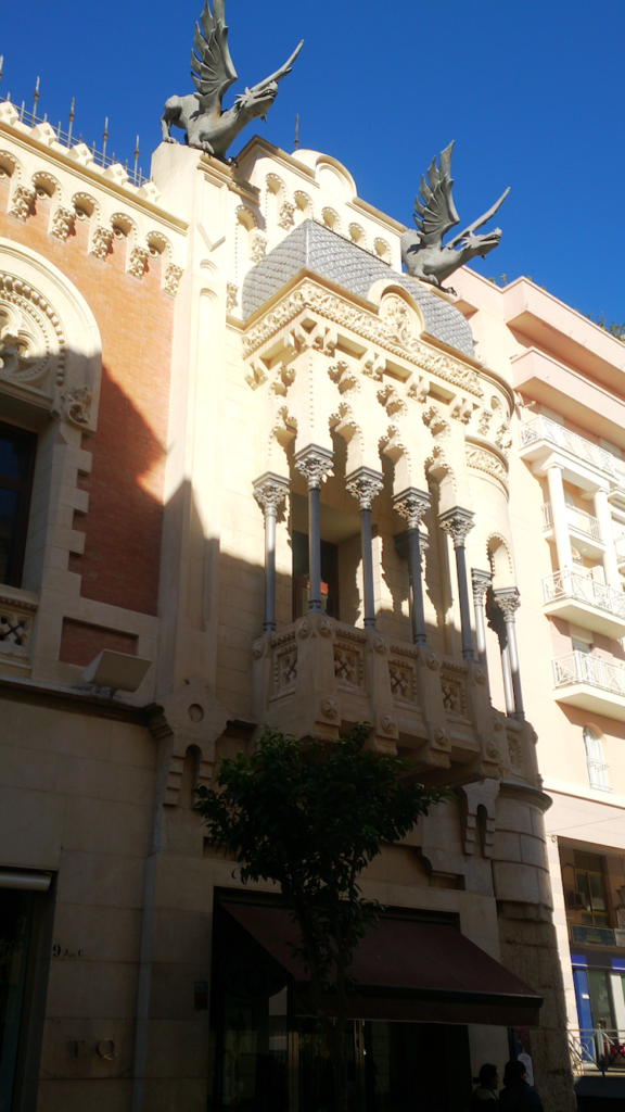 Case de los Dragones (“Dragon House”) Ceuta