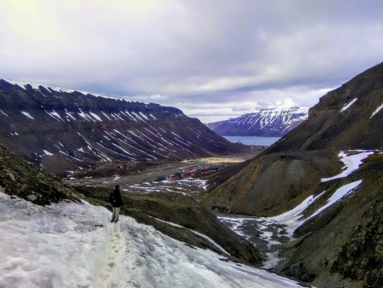 Svalbard Norway Longyearbyen Hike Sarkofagen Hiorthfjellet Mountain