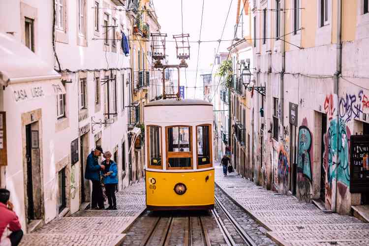Tips to How to Live in Portugal