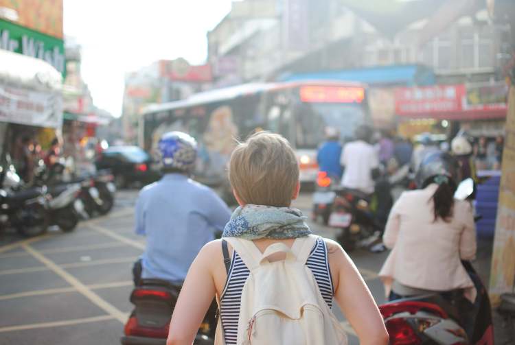 10 simple tips for traveling sustainably