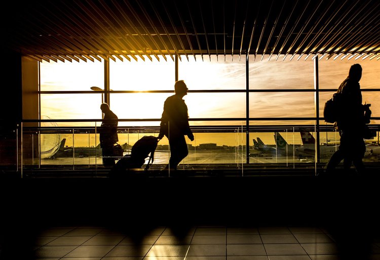 10 Effective Ways to Squeeze in More Travel as a Student